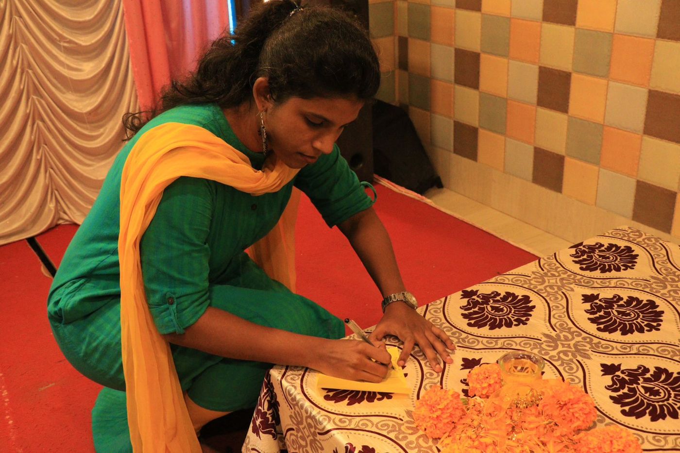 Writing a letter to oneself